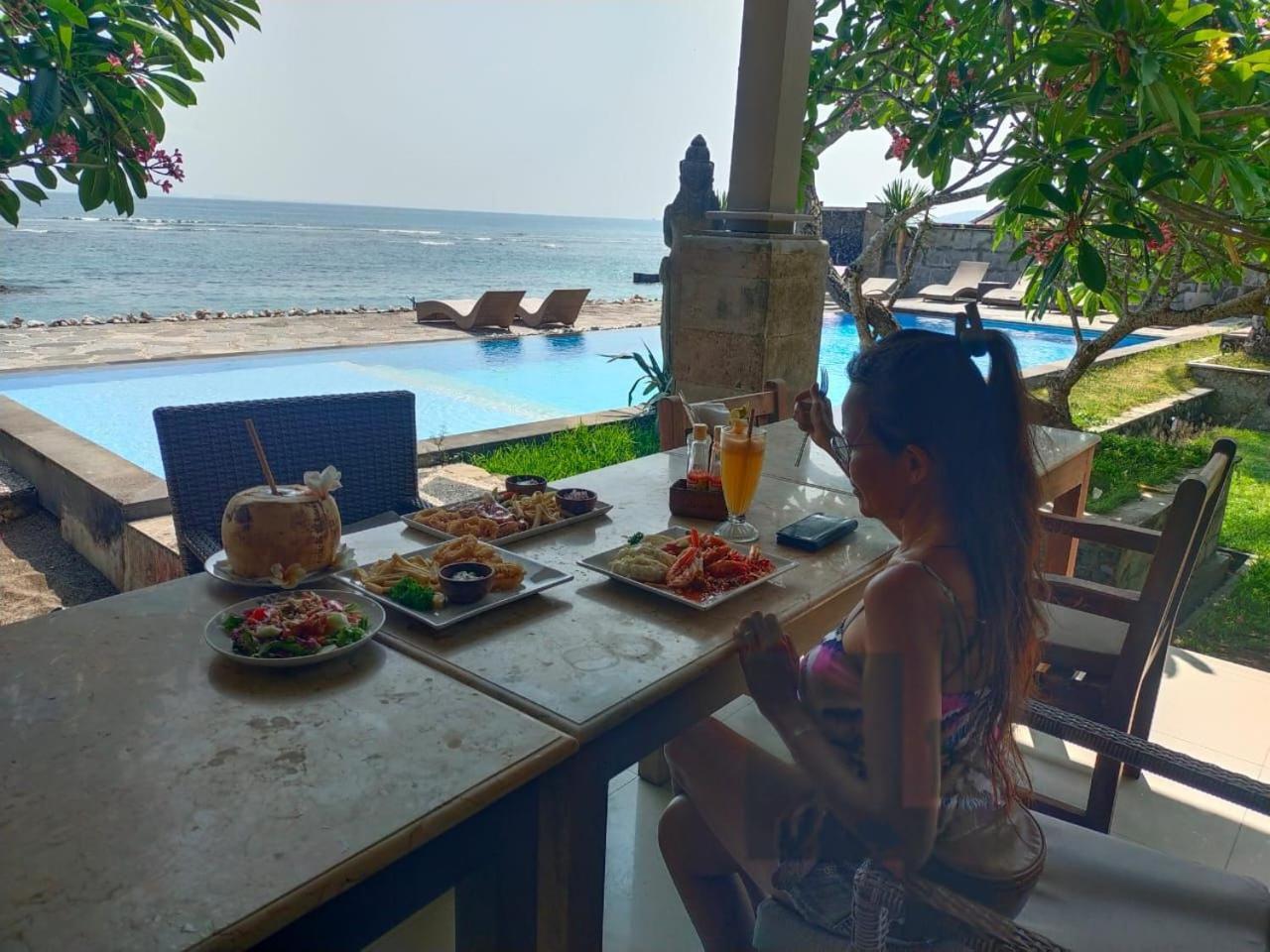 Ganesh Beach Hotel Candi Dasa  Ngoại thất bức ảnh