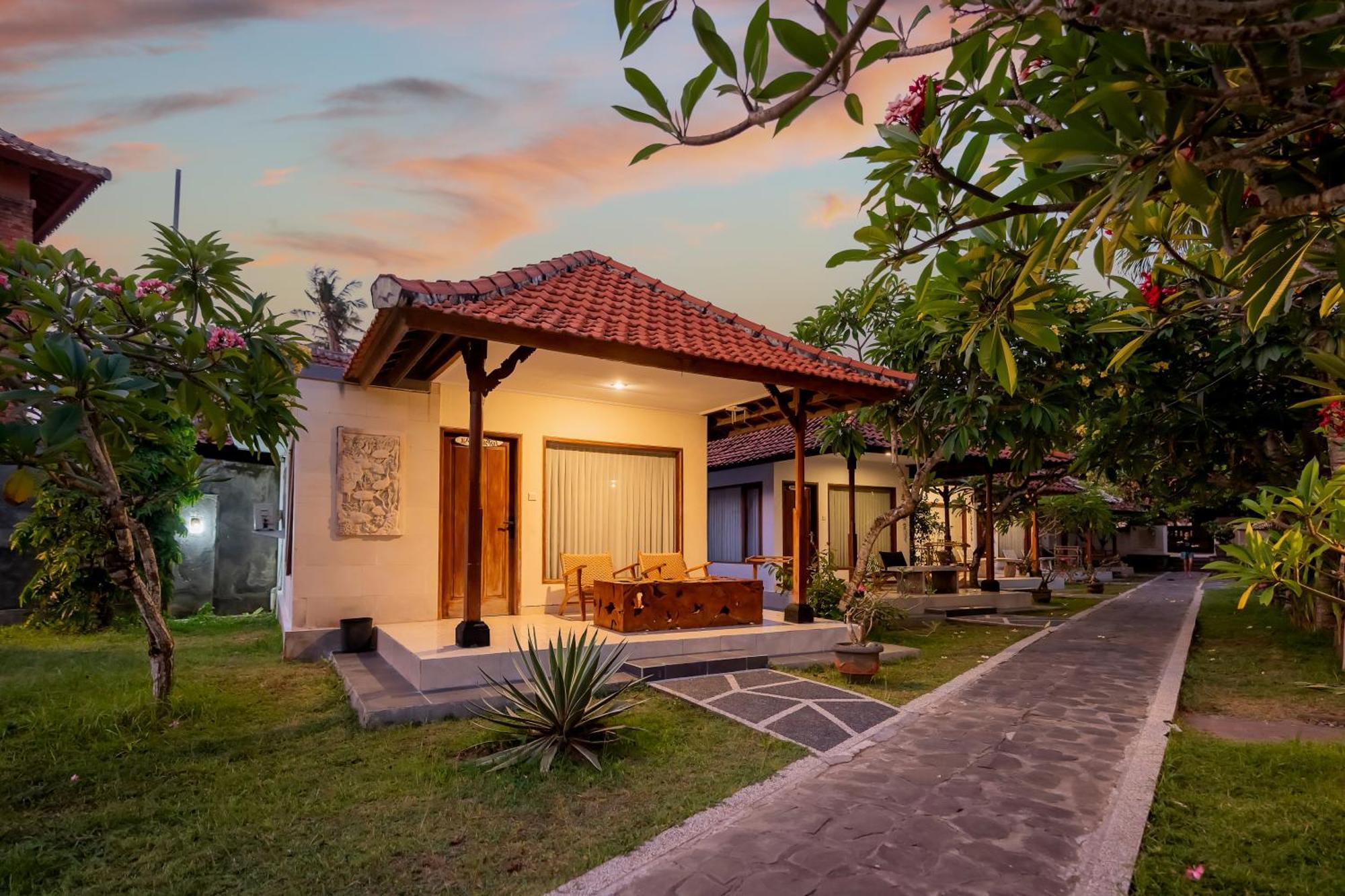 Ganesh Beach Hotel Candi Dasa  Ngoại thất bức ảnh
