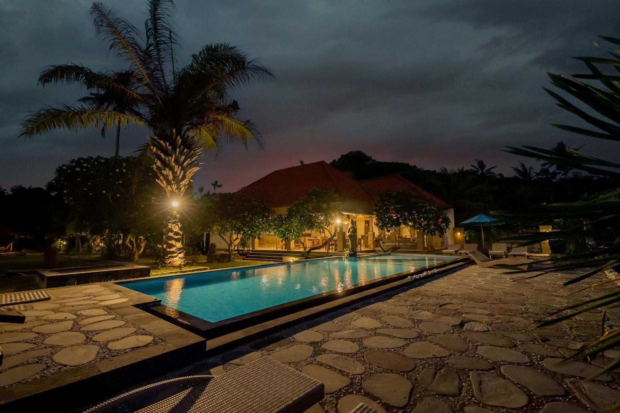 Ganesh Beach Hotel Candi Dasa  Ngoại thất bức ảnh
